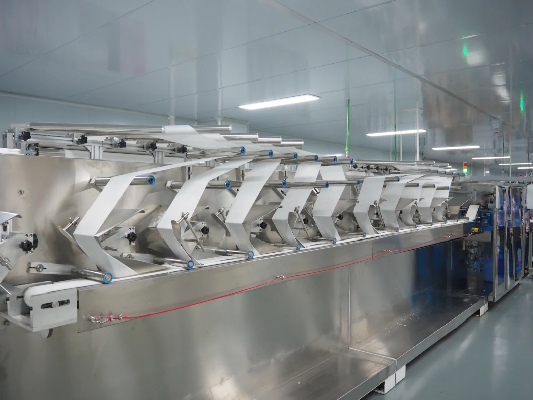 Máy làm túi giấy y tế hoàn toàn tự động 10-30 chiếc / gói Máy làm khăn ướt tốc độ cao 1