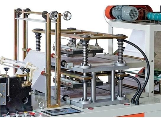 Máy làm găng tay bằng polyetylen PE có điều khiển PLC #máy làm túi đựng bằng polythene #3600 * 1500 * 1950mm Kích thước