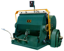 Máy ép phẳng thùng carton 1600Model 11KW cắt và thụt đầu dòng