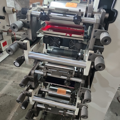 250mm Chiều dài 180mm Chiều rộng Máy in Flexo tốc độ cao 5-60m/min Tốc độ 0.15mm Độ chính xác