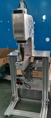 15-30 chiếc / phút Máy may áo choàng phẫu thuật 380V 50Hz Bộ quần áo bảo vệ không dệt