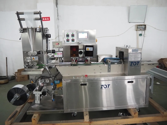 Máy đóng gói khăn ướt 370 gói / phút