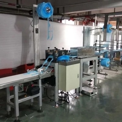 Máy làm tấm trải giường dùng một lần CE 70PCS / phút Máy làm mặt nạ tốc độ cao KN95