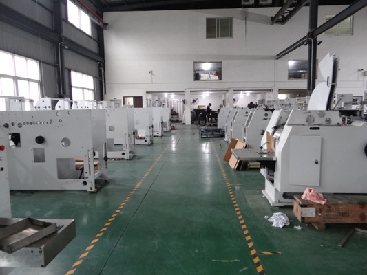 Máy làm túi giấy Kraft cho hàng tạp hóa 13500 * 2300 * 2000mm 3 pha